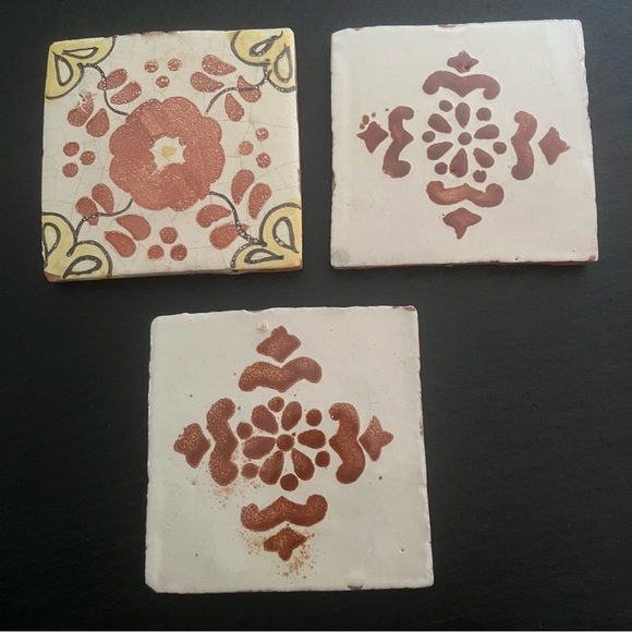 Mexican Hand Painted Terra-Cotta Talavera Vintage Tiles Set of 3 - Picture 13 of 13